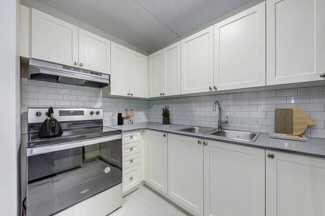 Photo - Phoenix Mill Apartments