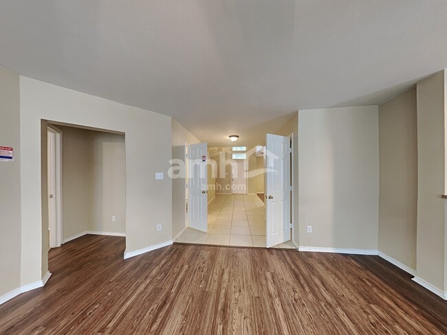 Photo - 2718 Eros Ln