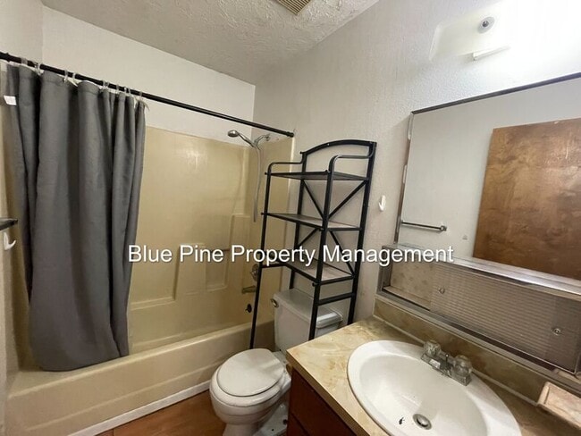 Photo - 1474 Benton St Unit 8