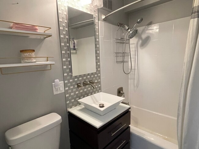 Photo - 3100 N Lake Shore Dr Unit 1212