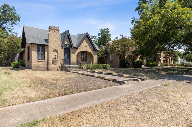 Photo - 2511 Burlington Blvd