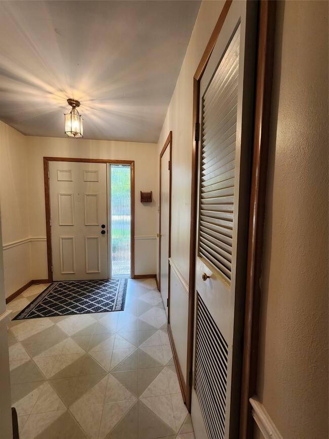 Photo - 5406 Creek Ln