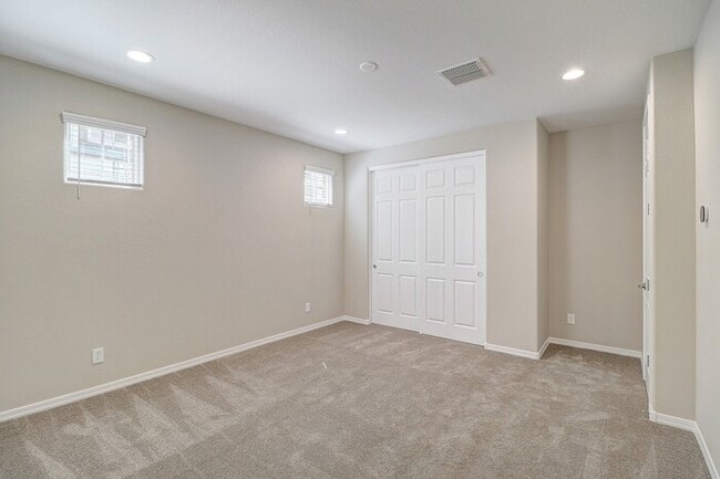 Photo - PRIDE TO LIVE, NEWER BUILT COMMUNITY IN CORE CHANDLER. MUST SEE COMMUNITY AMENITIES