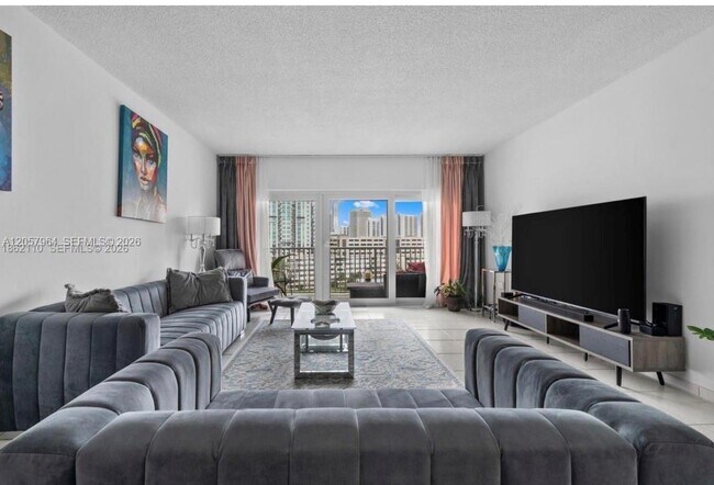 Photo - 300 Bayview Dr Unit 807