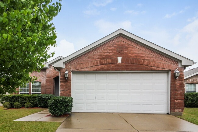 Building Photo - 822 Sycamore St