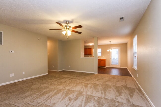 Photo - 95 Snowflake Cir