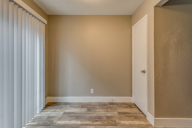Photo - Manchester House Apartments