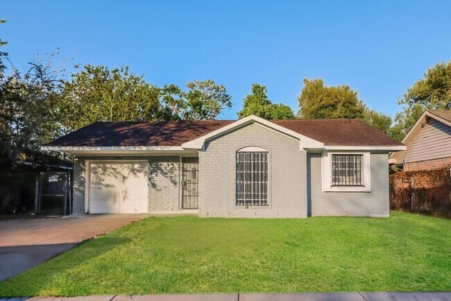 Building Photo - 11750 Murr Way