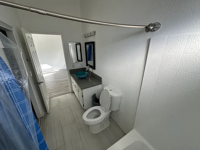 Photo - 4732 Katrina Pl