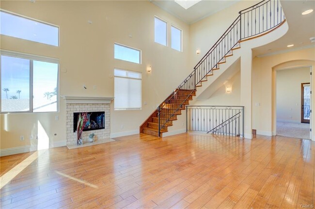 Photo - 612 N Juanita Ave