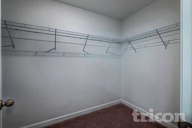 Photo - 174 E Rdg Wy