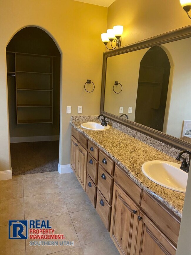 Photo - Charming Coral Canyon Home