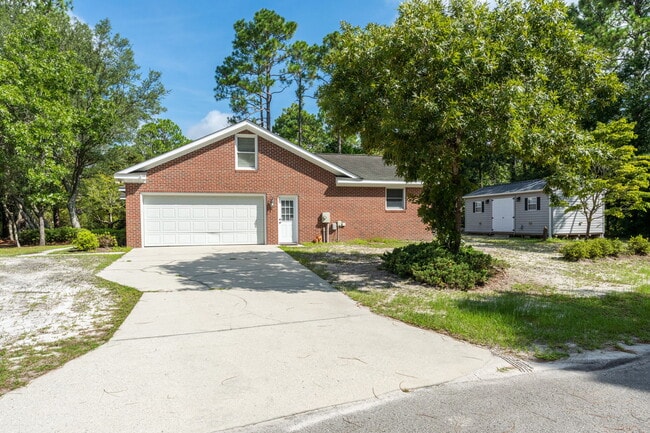 Photo - 320 Mendenhall Dr