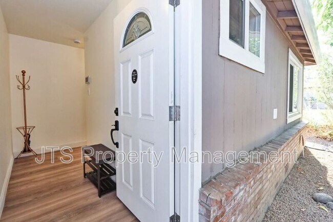 Photo - 6906 Pin Oak Ct