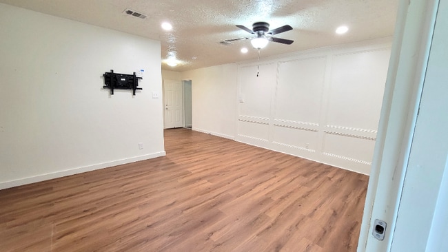 Photo - 2100 Hill Top Ct