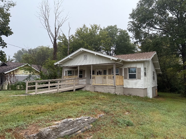 Photo - 4402 Immanuel St SW