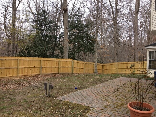 Photo - 807 Lantern Pl