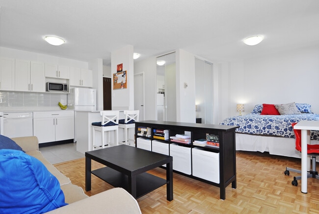 Building Photo - 00905