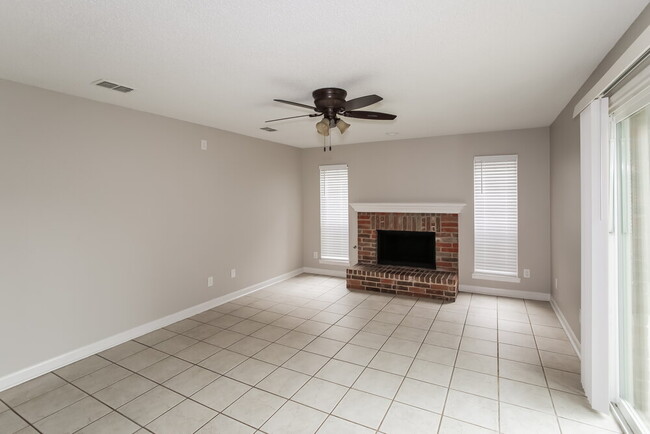 Photo - 5100 Hot Springs Trail