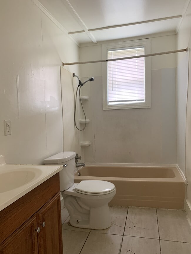 Photo - 1015 Parker St