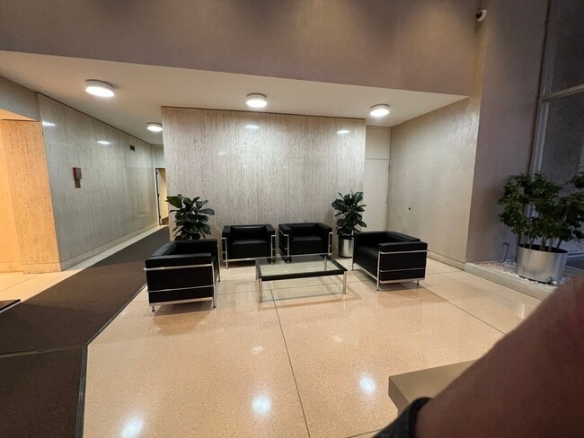 Photo - 70 W Burton Pl Unit 1203