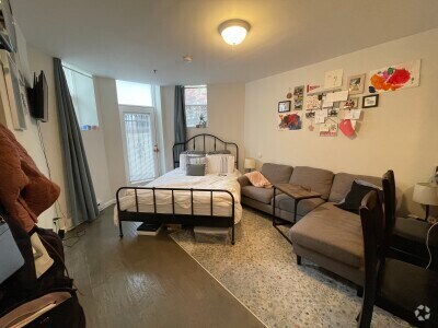 Building Photo - 35 Queensberry St Rental