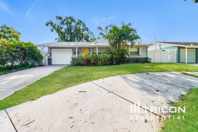 Building Photo - 6685 26th Way N Rental