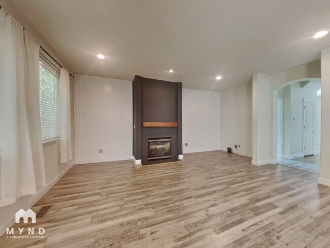 Photo - 4698 NE Beaumead Ln
