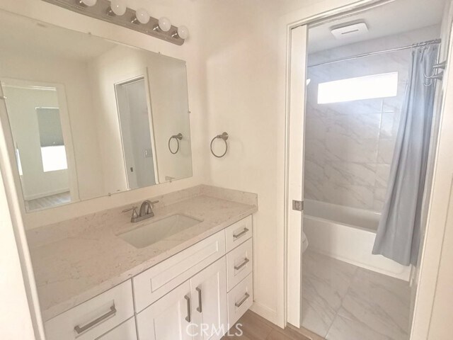 Photo - 200 W Ellis Ave