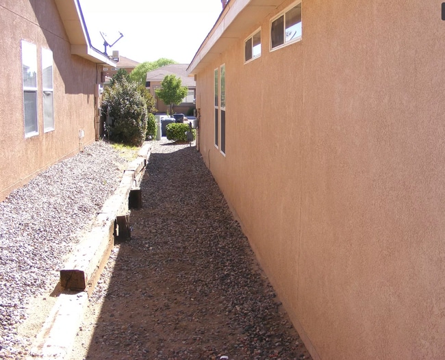 Photo - 2763 Butch Cassidy Dr SW