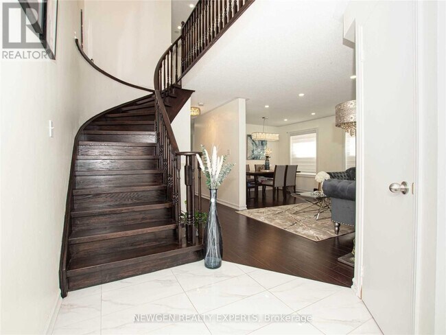 Photo - 134 Muirland Crescent