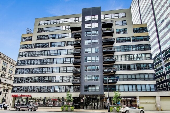 Photo - 130 S Canal St Unidad 822 Rental
