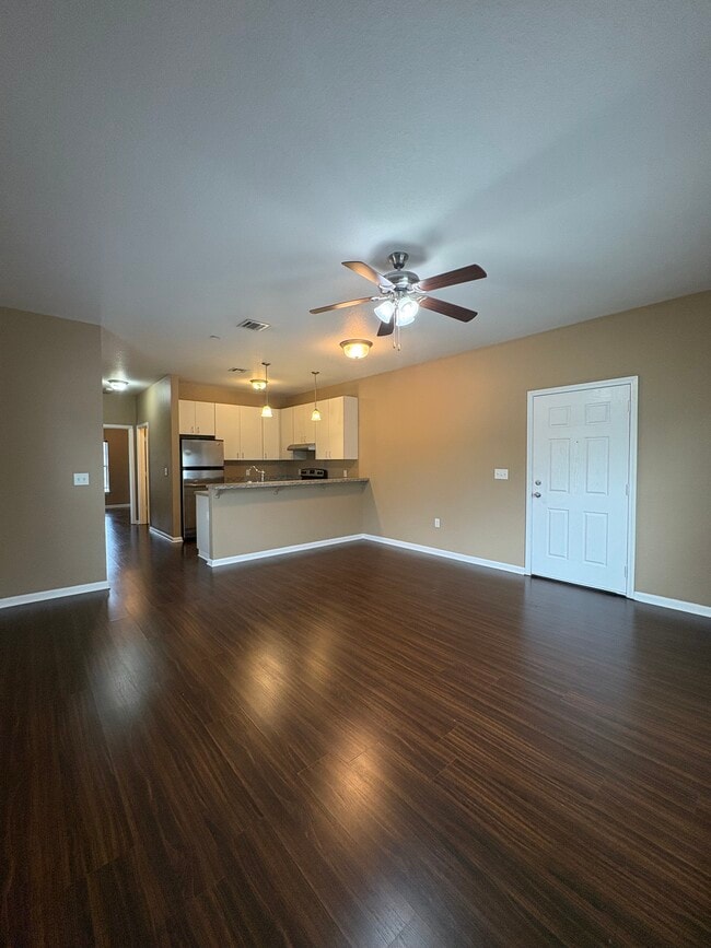 Livingroom - Elms