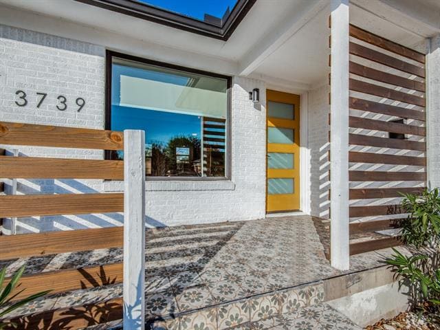 Photo - 3739 Almazan Dr