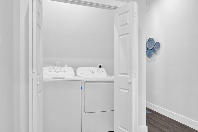 Photo - 38634 Spur 149 Rd Unit 60B