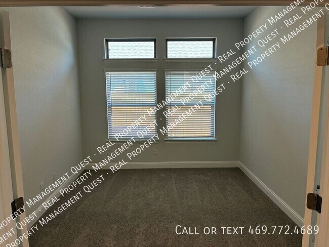 Photo - 1862 Silver Birch Rd