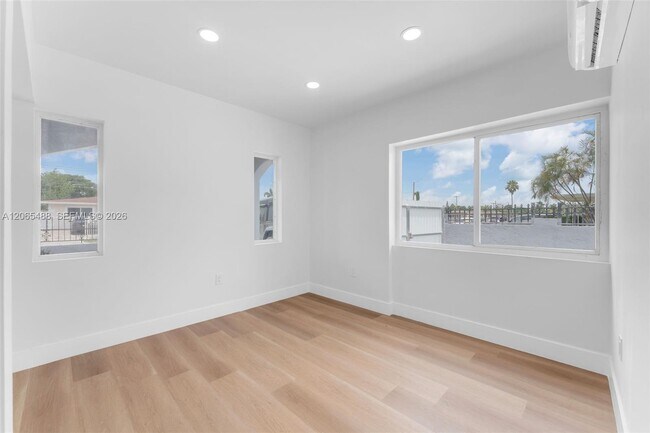 Photo - 17915 NW 43rd Ct Unit B