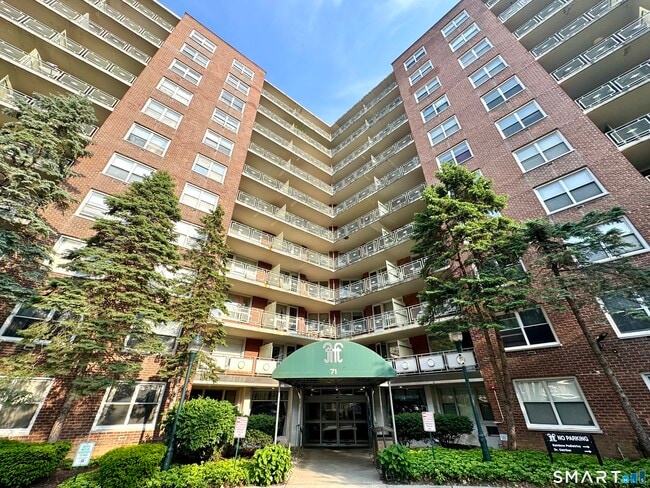 Building Photo - 71 Strawberry Hill Ave Unit 802