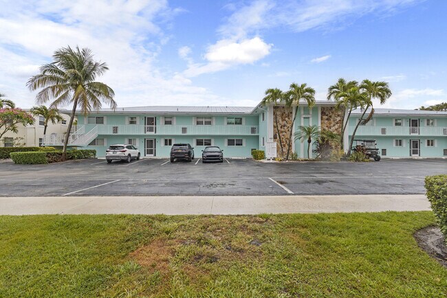 Photo - 420 Northlake Ct Condo Unit 1