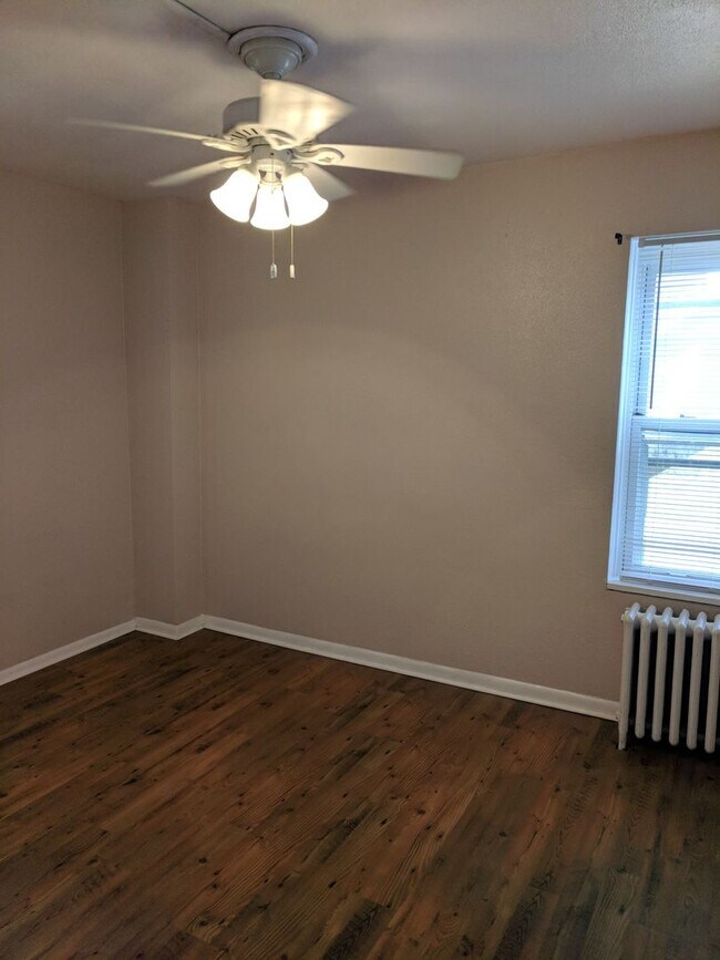 Photo - South Oakland Large and renovated 3 bedroo... Apartment Unit 1