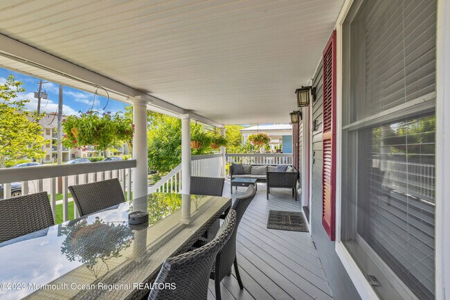 Photo - 307 Sixth Ave