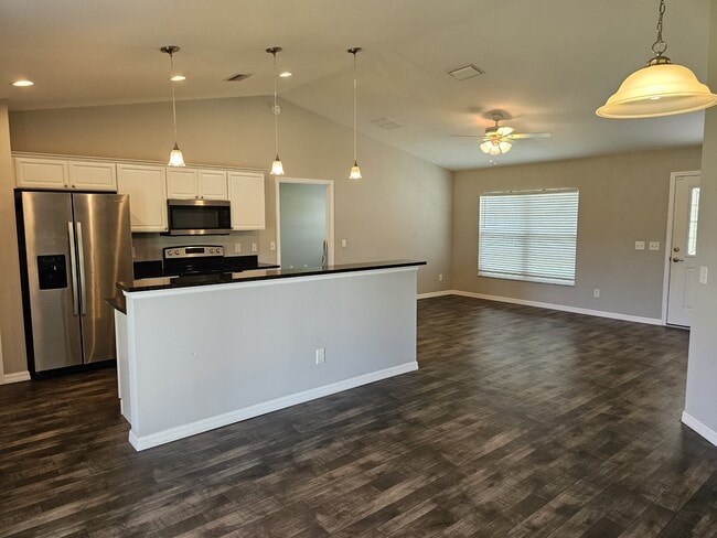 Photo - 8 Hemlock Terrace Pl