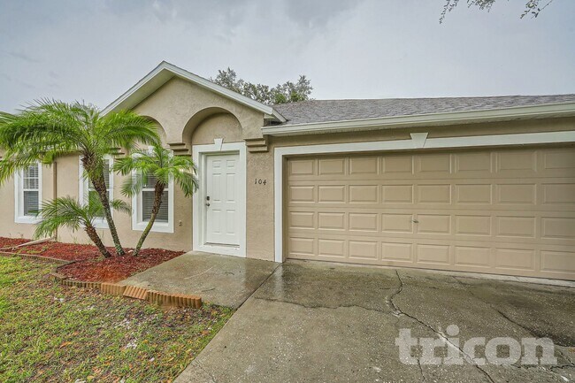 Photo - 104 Aurora Ln