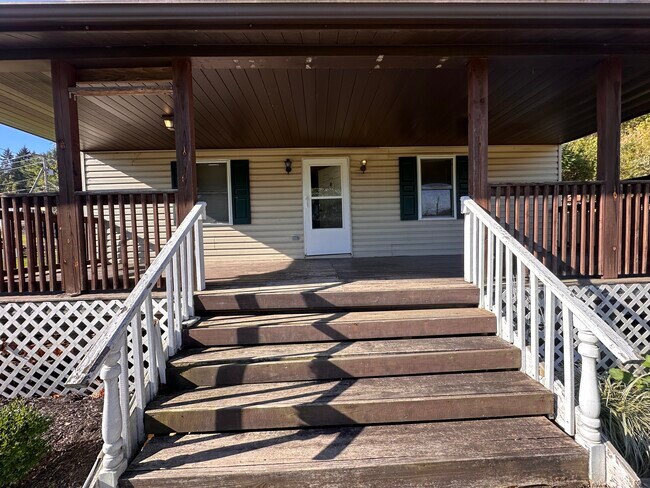 Photo - 117 Short St Unit A