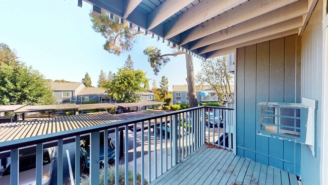 Building Photo - 551 Alameda del Prado Unit 209 Rental