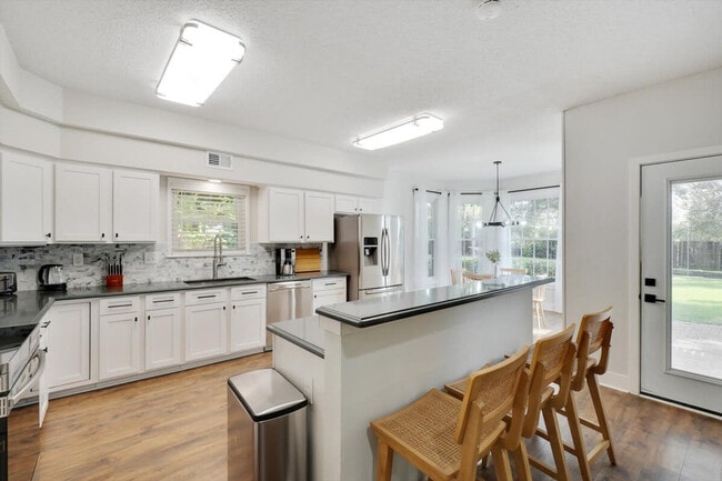 Photo - 2200 Glenbrook St Unidad ID1019560P