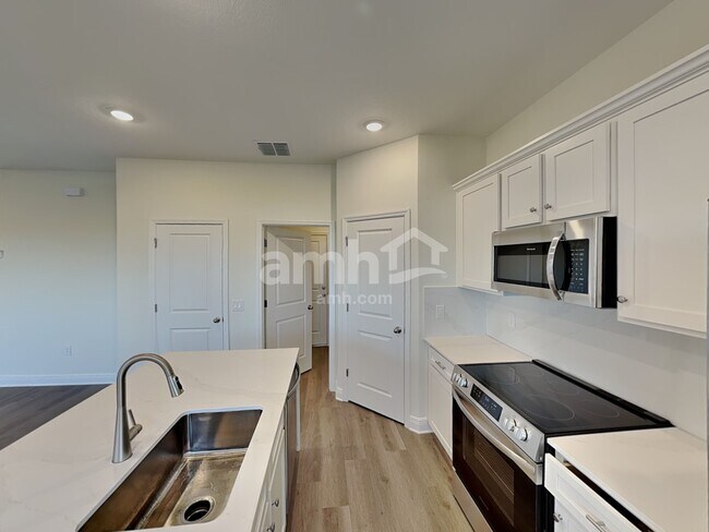 Photo - 5976 Sycamore Pl St