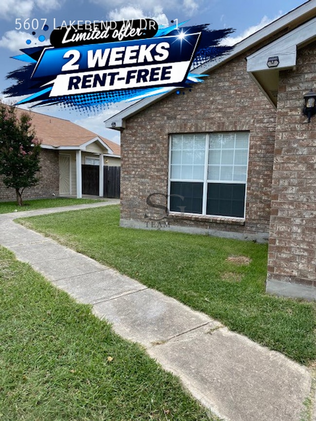 Building Photo - 5607 Lakebend W Dr Unit 1