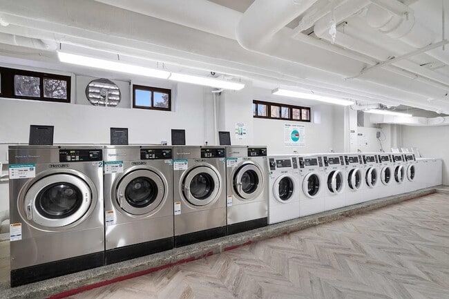 Photo - 225 St Pauls Ave Unit 7N