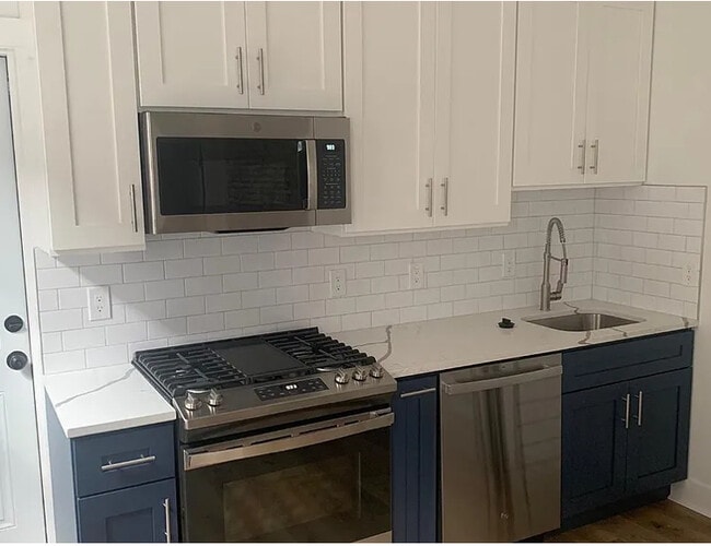 Photo - 2124 E Somerset St